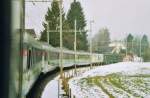 Voralpen-Express mit zwei Re 456 bei Samstagern im Winter 2006.