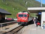 Glacier Express bei der Durchfahrt des Bahnhofs Realp am 01.08.07 gegen 16.45 Uhr.