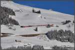 R839 kommt vom Oberalppass herunter nach Andermatt. (10.01.2012)