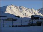 Wie schon erwhnt wartet die grosse Mehrheit lieber auf dem eisig kalten Bahnsteig in Oberalppass auf den nchsten Zug nach Ntschen. (10.01.2009 15.50Uhr)