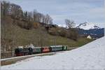 Da der Bahnhof in Châtel St-Denis durch einen an anderer Stelle zu liegenden  Durchgansbahnhof ersetzt wird, wird die Strecke für die Umbauarbeiten bis im November gesperrt und restauriert. Aus diesem Grund verkehrte am letzten Betriebstag ein Dampfzug: Die Blonay-Chamby G 2x 2/2 105 mit ihrem Extrazug auf der Fahrt nach Palézieux kurz nach der Abfahrt in Châtel St-Denis. 

3. März 2019
