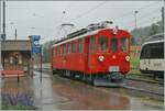 Nach der gelungen optischen Aufarbeitung ist der RhB ABe 4/4 I 35 der Blonay-Chamby Bahn nun auch technisch/mechanisch wieder im bestem Zustand und somit zu meiner Freude wieder zwischen Chamby und Blonay im Einsatz. Der ABe 4/4 I 35 ist als Leermaterialzug von Chaulin gekommen und fährt nun als erster Zug des Tages ins Museum der Blonay-Chamby Bahn. 

18. August 2024