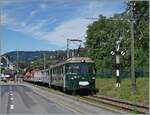 Autour de la voie ferrée / Rund um die eiserne Bahn (Herbstevent 2024) - Dieses Jahr zu Gast bei der Blonay-Chamby Bahn: der wunderschön hergerichtet GFM (Historique) BDe 4/4 141 in  Tannengrün ; der Triebwagen wurde 1972 gebaut. Das Bild zeigt den GFM Triebwagen beim Verlassen von Blonay mit einem  GmP .

7. Sept. 2024 