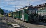 Autour de la voie ferrée / Rund um die eiserne Bahn (Herbstevent 2024) - Dieses Jahr zu Gast bei der Blonay-Chamby Bahn: der wunderschön hergerichtet GFM (Historique) BDe 4/4 141 in  Tannengrün ; der Triebwagen wurde 1972 gebaut.

Das Bild zeigt den GFM Triebwagen beim der Ankunft mit einem Leermaterialzug von Chaulin in Blonay. Der Zug wird kurz danach auf dem Hausbahnsteig bereitgestellt, um als Reisezug 1407 (Blonay ab 10:10) nach Chaulin zu fahren. 

7. September 2024.