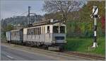 La DER de la Saison 2024!  Mon dernier Train - Mein letzter Zug . - Nochmals richtig fein gepfiffen, und dann setzte sich der Zug in Bewegung, wird das Ausfahrsignal von Blonay passieren und fährt dann nach Chaulin. Ein Abschiedsbild mit den wohl eizigsten Sonnenstrahlen des heutigen Tages bei der Abfahrt des LLB ABFe 2/4 10 der Blonay-Chamby Bahn in Blonay. 

Sicherheit ist das oberste Gebot der Eisenbahn, dies gilt auch für Museumsbahnen, das  Personal  muss wie, wie die Kollegen der echten Bahn periodischen Prüfungen ablegen. Und so kommt es auch bei einer Museumbahn vor, dass ein Lokführer seine letzte Fahrt absolviert. In diesem Sinne: Alles Gute für die Zukunft und weiterhin viel Freude mit dem wunderschönen Hobby Eisenbahn!

26. Okt. 2024 

