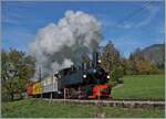 La DER de la Saison / Das Saison Ende der Blonay Chamby Bahn 2024 - Seit einigen Jahren zeigt die Blonay Chamby Bahn zum Saison Ende mit einem verdichteten Fahrplan noch einmal ihre herrlichen Fahrzeuge im Einsatz. Bei perfektem Licht und mit einer wunderschönen Dampffahne fährt die SEG G 2x 2/2 105 der Blonay-Chamby Bahn mit dem Riviera Belle Epoque Zug bei Chaulin in Richtung Chamby.

27. Oktober 2024