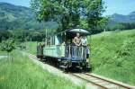 BC Museumsbahn Dampfzug 4093 von Ende Baye de Clarens-Viadukt nach Weiche-(Chaulin) am 24.05.1999 bei Cornaux mit exTN C4 121 - Dampflok exFP G 2/2 4.