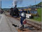 Mit einer Woche Verspätung infolge Erdrutsch, startet die Saison der Blonay -Chamby Bahn nun am Wochenende 9./10 Mai. 
Hier rangiert die B.F.D. HG 3/4 N° 3 in Blonay. 
10. Mai 2015