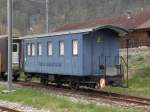 Personenwagen der Furka Bergstrecke mit der Betriebsnummer 2420 auf einem Abstellgleis in Interlaken Ost.