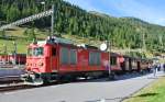 Nach etwas mehr als 2h erreichte unser Zug den Bahnhof Oberwald, Endstation der Furka Dampfbahn. Die HGm 4/4 61 wird nun abgehngt, und wartet auf den nchsten Einsatz, 28.09.2012.