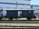 Verein Historische Seetalbahn - Gepäckwagen  F 16847 (ex SBB) vor der Remise in Hochdorf am 02.09.2023