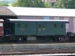 Historischer Gepckwagen F 16005 abgestellt im Bahnhofsareal Rorschach am 16.08.2009