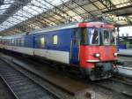 SBB - Steuerwagen mit Gepckabteil BDt 50 85 82-33 913-3 im Bahnhof von lausanne am 31.12.2008