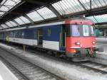 SBB - Steuerwagen mit Gepckabteil BDt 50 85 82-33 925-7 im Hauptbahnhof Zrich am 06.05.2009