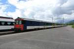 Der BDt EWII, 50 85 82-33 932-3, am Schluss des R 6541 verlsst den Bahnhof Lommiswil in Richtung Oberdorf-Weissensteintunnel-Gnsbrunnen, 07.05.2012.