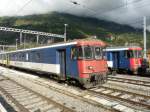 SBB - Steuerwagen BDt 50 85 82-33 974-5 und BDt 50 85 82-33 900-9 abgestellt im Bahnhofsareal von Brig am 22.09.2014