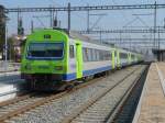 BLS - RE Neuchatel nach Bern im Bahnhof Ins am 06.03.2011