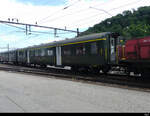 SBB - Oldtimer Personenwagen 1 Kl. A 55 85 18-33 050-8 bei Rangierfahrt im Areal vor dem SBB Historic Depot in Olten am 21.05.2022