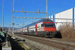 IC 2000 Steuerwagen Bt 50 85 26-94 903-9 fährt Richtung Bahnhof Itingen.