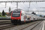 IC 2000 Steuerwagen Bt 50 85 26-94 908-8 durchfährt am 12.05.2023 den Bahnhof Rupperswil.