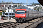 WINTERTHUR (Kanton Zürich), 13.09.2016, ein Zug mit Steuerwagen bei der Einfahrt in den Bahnhof Winterthur