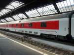 DB / SBB / City Night Line - Schlafwagen in den DB Farben aber Schweizer Wagenzulassung  WLABm 61 85 76-94308-7 im Hauptbahnhof Zrich am 26.08.2011 