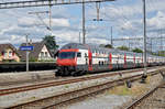 IC 2000 Doppelstocksteuerwagen durchfährt den Bahnhof Kaiseraugst.