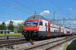 IC 2000 Steuerwagen Bt 50 85 26-94 903-9 durchfährt den Bahnhof Pratteln.