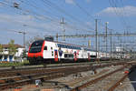 Bt 50 85 26-94 926-0 durchfährt den Bahnhof Pratteln. Die Aufnahme stammt vom 09.04.2020.