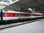 SBB - Speisewagen WRm 61 85 88-94 106-1 im Bahnhof Bern am 02.12.2017