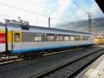 SBB - 1 Kl Personenwagen Apm 61 85 10-90 247-0 im Bahnhofsareal von Biel/Bienne am 08.01.2011