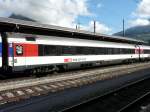 SBB - Personenwagen 2 Kl.  Bpm 61 85 20-90 334-4 im Bahnhof Brig am 22.09.2014