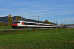 IC Steuerwagen Bt 50 85 28-94 978-9 fährt Richtung Bahnhof Itingen. Die Aufnahme stammt vom 18.10.2021.