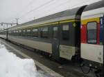 Der noch grne A EWIV, 50 85 10-75 076-5, im IR 1724 in Sion, 21.12.2011.