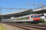 IC Steuerwagen Bt 50 85 28-94 982-1 fährt Richtung Bahnhof Muttenz.