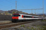 IC Steuerwagen Bt 50 85 28-94 948-2 durchfährt den Bahnhof Gelterkinden.