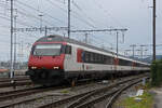 IC Steuerwagen Br 50 85 28-94 902-9 durchfährt am 18.09.2023 den Bahnhof Muttenz.