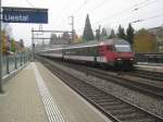 IC 1070 bei Einfahrt in Liestal, 06.11.2011.