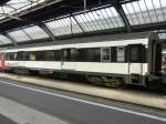 SBB - Gepckwagen D 50 85 92-75 318-2 im Hauptbahnhof von Zrich am 01.11.2009