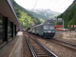 Am Schluss eines Autoverlad-Zuges am Ltschberg, hngt am 11.07.2005 der Steuerwagen 945.