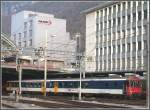 Ein Steuerwagen BDt und ein AB abgestellt in Chur.