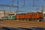 Ae 3/6 II 10439  ,Be 4/7 12504 und die Diesellok  Bm 4/4 II 18451 rangieren mit dem Aussichtswagen As 2801,auch als  Bundesratswagen bekannt durch den Bahnhof Brugg.Bild Mai 2015