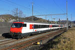 IC Steuerwagen Bt 50 85 28-94 956-5 durchfährt den Bahnhof Gelterkinden.