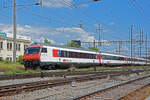 IC Steuerwagen Bt 50 85 28-94 964-9 durchfährt am 22.05.2023 den Bahnhof Pratteln.