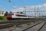 IC Steuerwagen Bt 50 85 28-94 973-0 durchfährt am 23.07.2024 den Bahnhof Pratteln.