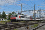 IC Steuerwagen Bt 50 85 28-94 968-0 durchfährt am 23.07.2024 den Bahnhof Pratteln.