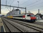 SBB - Steuerwagen Bt 50 85 28-94 922-7 vor einem Testzug / Messzug abgestellt im Bhf. Gümligen am 22.02.2025 