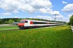 Bt 50 85 28-94 903-7 mit dem IR 2024 in Hindelbank, 17.05.2014.