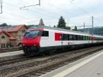 SBB - RE nach Bern an der Spitze der Steuerwagen Bt 50 85 28-94 963-1 im Bahnhof Burgdorf am 10.08.2014