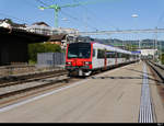 SBB - Regio nach Brunnen an der Spitze der Steuerwagen ABt 50 85 39-43 897-0 im Bahnhof von Immensee am 25.09.2018